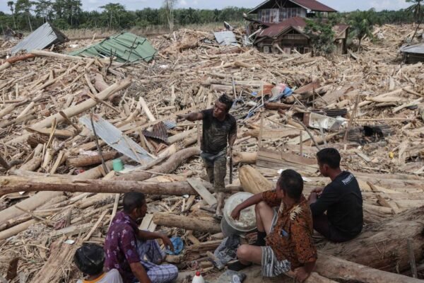 Akulaku Salurkan Bantuan Rp 200 Juta untuk Korban Bencana Sumatera